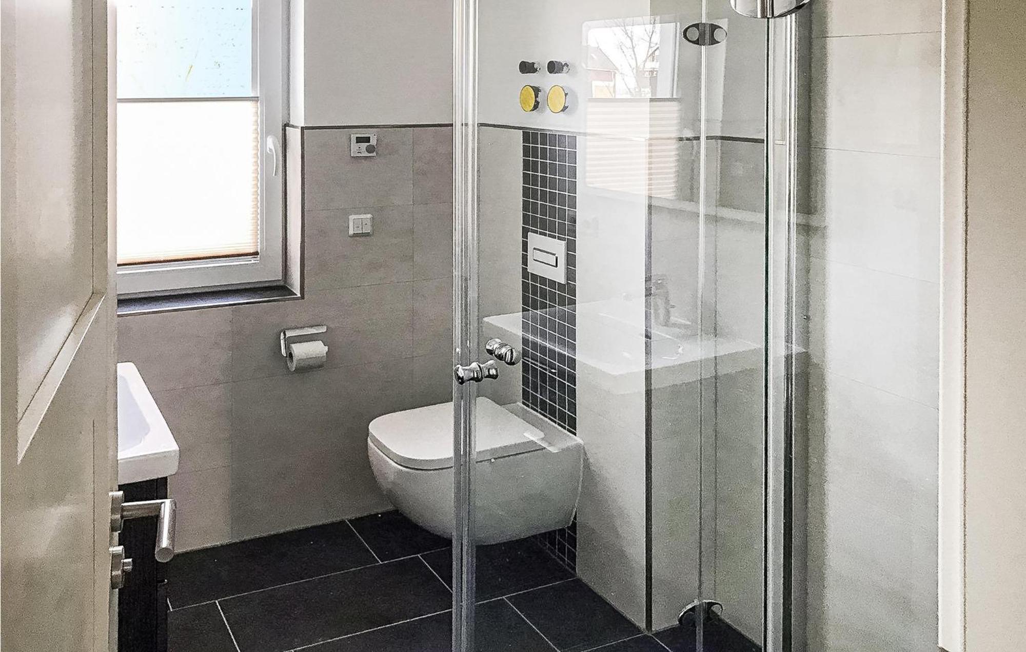2 Bedroom Cozy Apartment In Rechlin Eksteriør billede